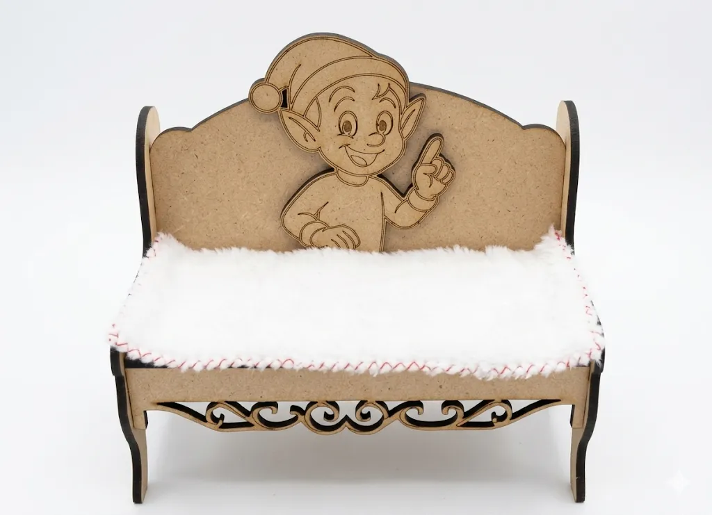 Canapé miniature salon lutin bois MDF gravé laser, motif lutin dossier et coussin fourrure, Créa'Flo