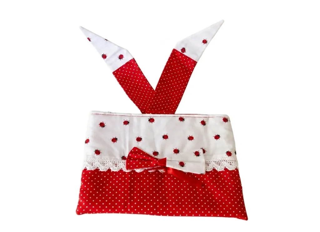Pochette liseuse coccinelle rouge ouverte vue du dessus, doublure coton intérieure bande nouée cousu main Créa'Flo