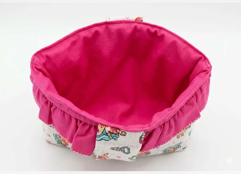 Intérieur pochon petite fille, doublure matelassée rose fuchsia cousue main par Flo, Créa'Flo