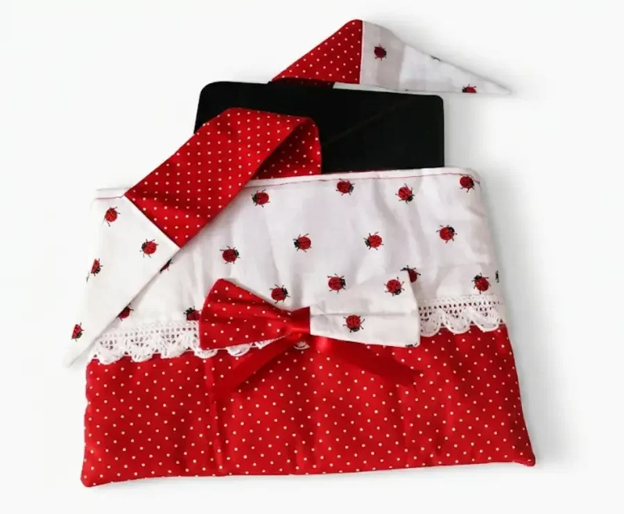 Protection Tissu coccinelle pour livres faits En France par creaflo