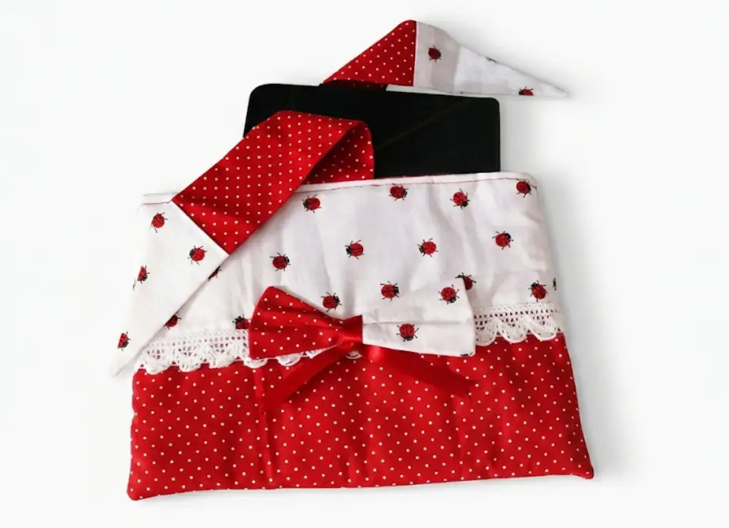 Protection Tissu coccinelle pour livres faits En France par creaflo